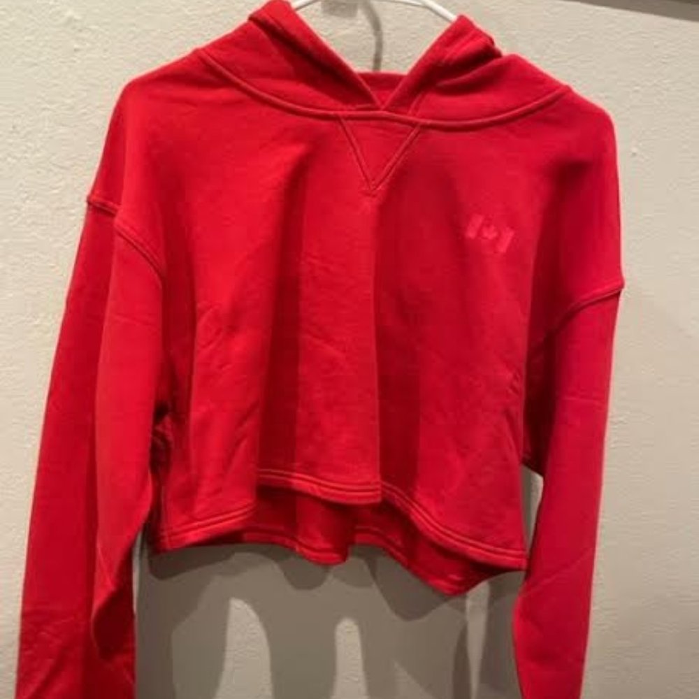 Lululemon crop top